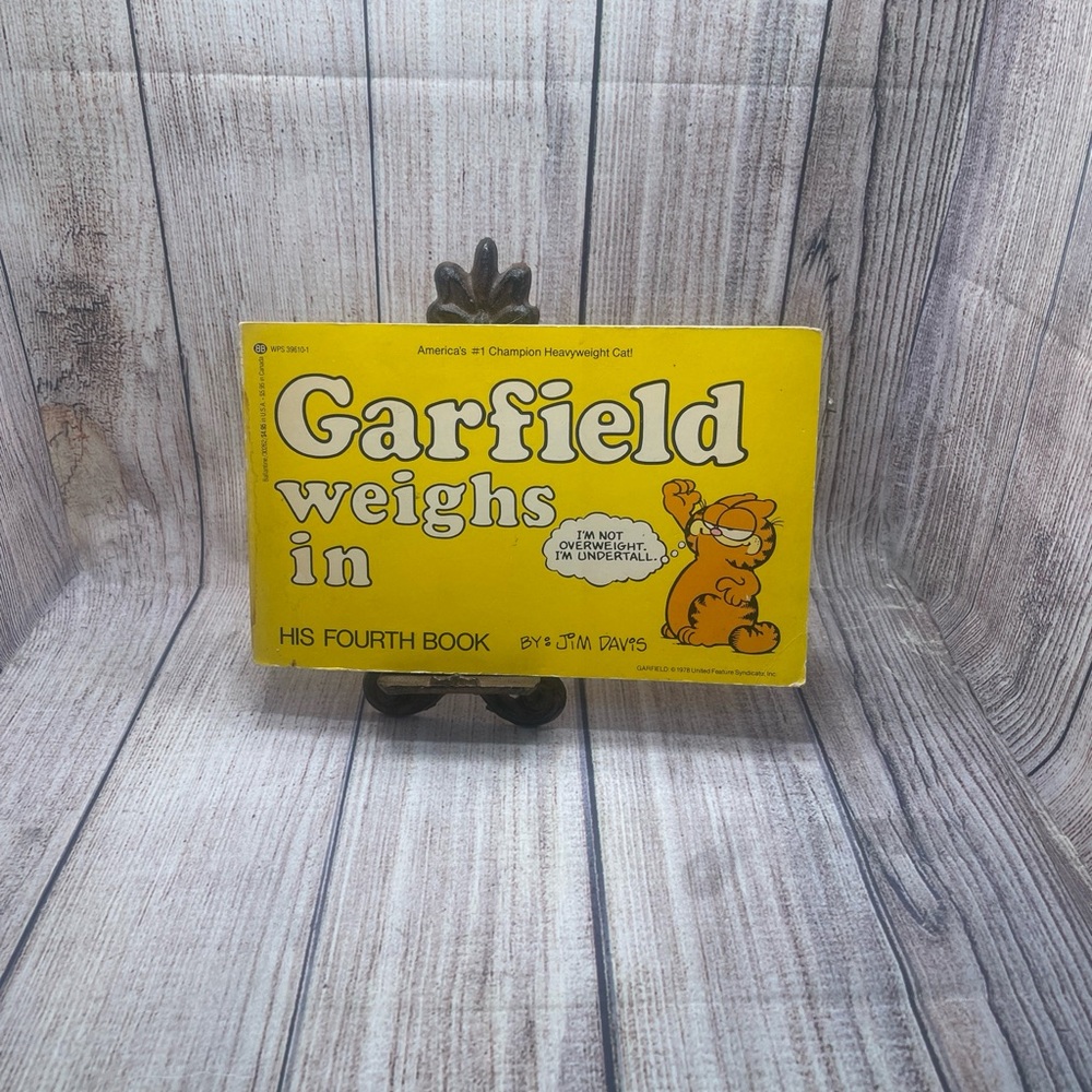 Garfield Weights In His 4th Book by Jim Davis (1982, Paperback)